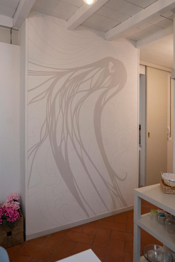 Ferienwohnung Homo Homini Lupus Brescia Exterior foto