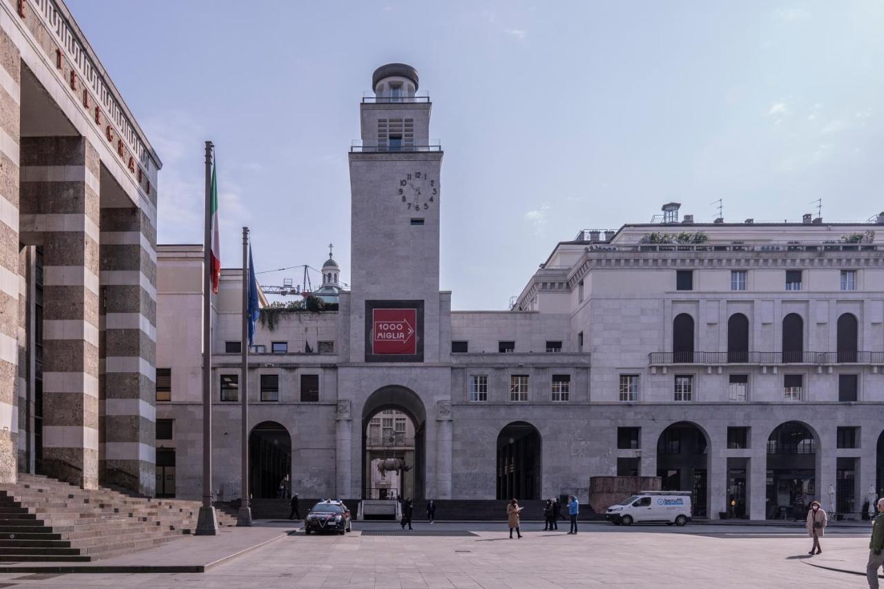 Ferienwohnung Homo Homini Lupus Brescia Exterior foto